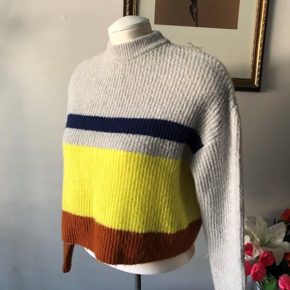 🤎 3/$25Garage Striped Color Block Cropped Knitted Sweater Size XS - Picture 3 of 12